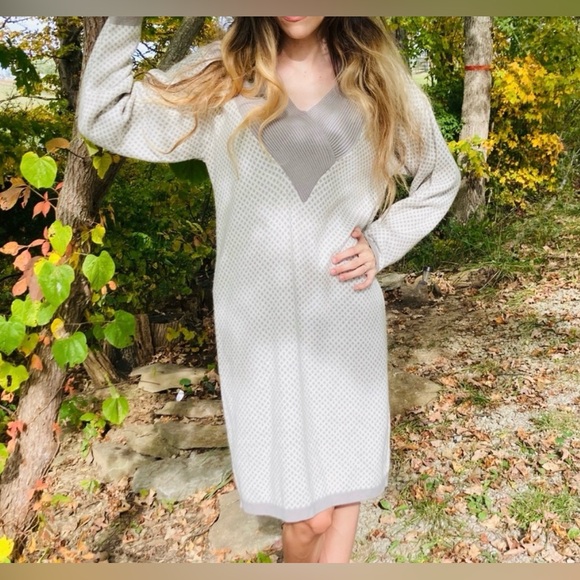 Vintage 1980s Cozy Grey Sweater Dress - Picture 2 of 6